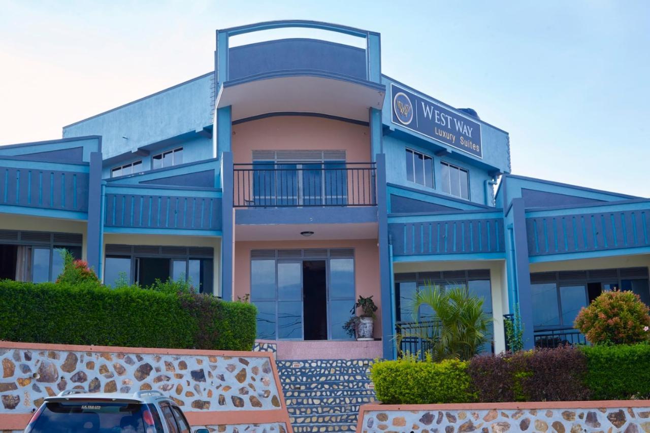 Westway Luxury Suites Mbarara Esterno foto