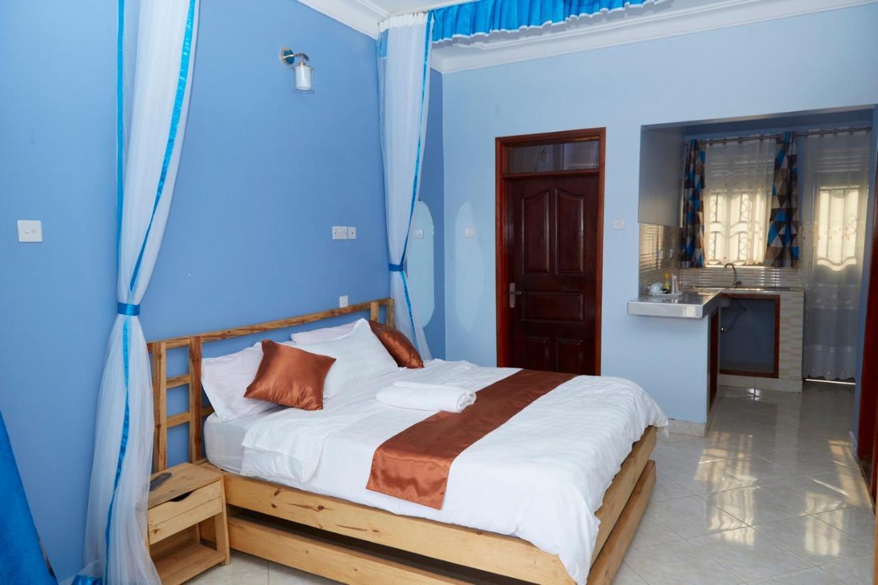 Westway Luxury Suites Mbarara Esterno foto