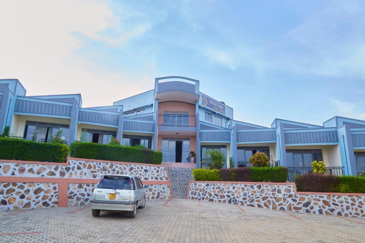 Westway Luxury Suites Mbarara Esterno foto